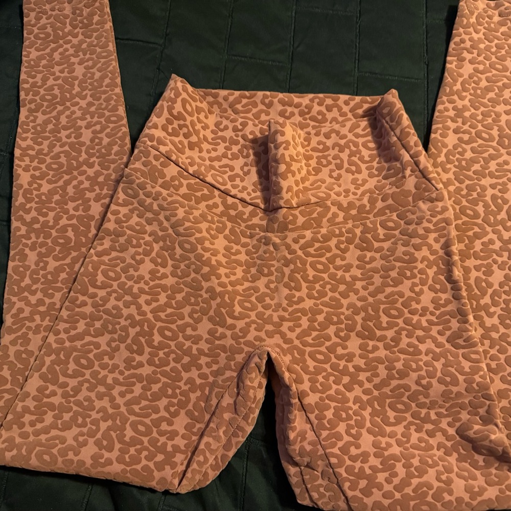 ECHT  Leopard Print Leggings